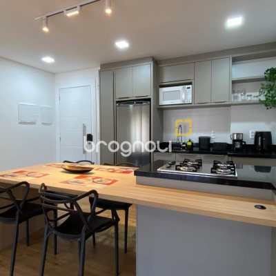 Apartamento com 49m², 1 quarto (sendo 1 suíte), 1 garagem, no bairro Saco Grande em Florianópolis