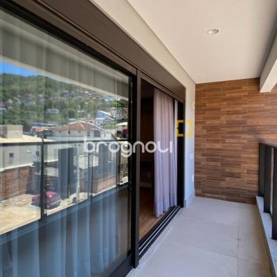 Apartamento com 49m², 1 quarto (sendo 1 suíte), 1 garagem, no bairro Saco Grande em Florianópolis