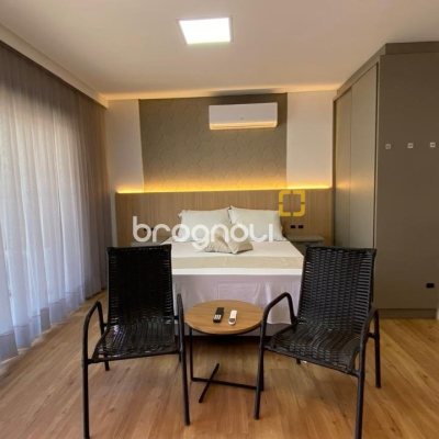 Apartamento com 49m², 1 quarto (sendo 1 suíte), 1 garagem, no bairro Saco Grande em Florianópolis