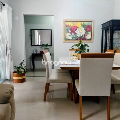 Casa com 70m², 3 quartos (sendo 1 suíte), 1 garagem, no bairro Ingleses em Florianópolis