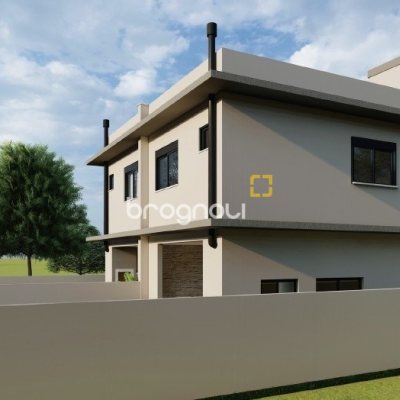 Casa com 133m², 3 quartos (sendo 1 suíte), 2 garagens, no bairro Canasvieiras em Florianópolis