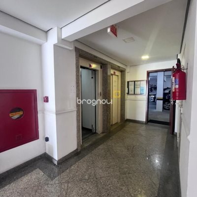 Apartamento com 153m², 2 quartos (sendo 1 suíte), 1 garagem, no bairro Kobrasol em São José
