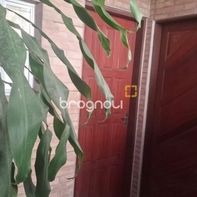 Casa com 95m², 4 quartos (sendo 1 suíte), 1 garagem, no bairro Centro em Florianópolis