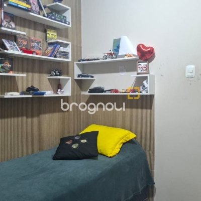 Casa com 95m², 4 quartos (sendo 1 suíte), 1 garagem, no bairro Centro em Florianópolis