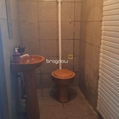 Casa com 95m², 4 quartos (sendo 1 suíte), 1 garagem, no bairro Centro em Florianópolis