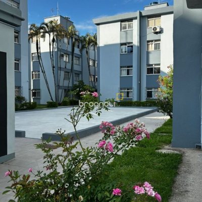 Apartamento com 43m², 2 quartos, 1 garagem, no bairro Estreito em Florianópolis