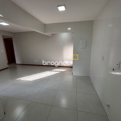 Apartamento com 43m², 2 quartos, 1 garagem, no bairro Estreito em Florianópolis