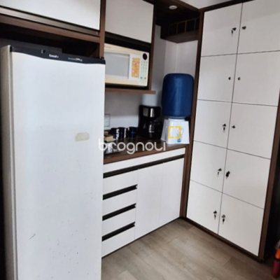 Sala com 95m², 1 garagem, no bairro Centro em Florianópolis