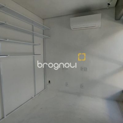 Sala com 136m², 1 garagem, no bairro Campeche em Florianópolis