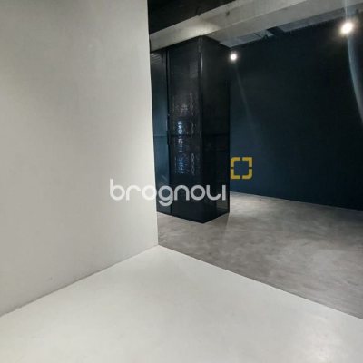 Sala com 136m², 1 garagem, no bairro Campeche em Florianópolis