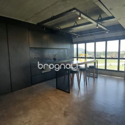 Sala com 136m², 1 garagem, no bairro Campeche em Florianópolis