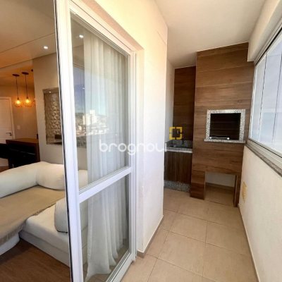 Apartamento com 57m², 2 quartos, 1 garagem, no bairro Barreiros em São José