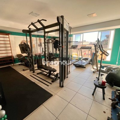 Apartamento com 57m², 2 quartos, 1 garagem, no bairro Barreiros em São José