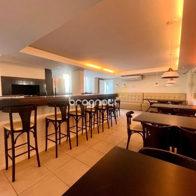 Apartamento com 57m², 2 quartos, 1 garagem, no bairro Barreiros em São José