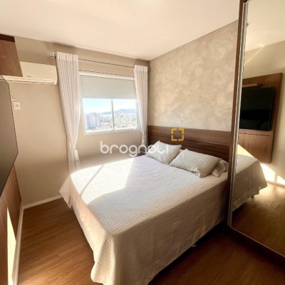 Apartamento com 57m², 2 quartos, 1 garagem, no bairro Barreiros em São José