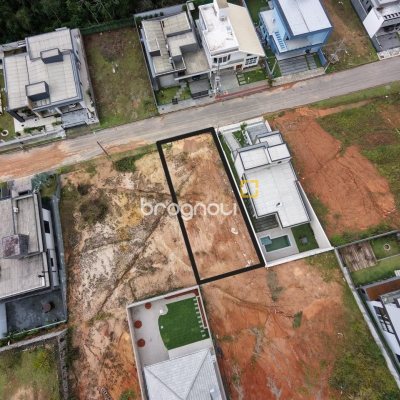 Terreno com 360m², no bairro Campinas em São José