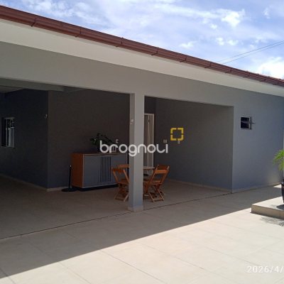 Casa com 194m², 3 quartos (sendo 1 suíte), 3 garagens, no bairro Barra do Aririú em Palhoça