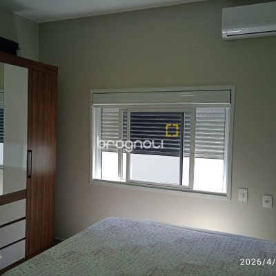 Casa com 194m², 3 quartos (sendo 1 suíte), 3 garagens, no bairro Barra do Aririú em Palhoça