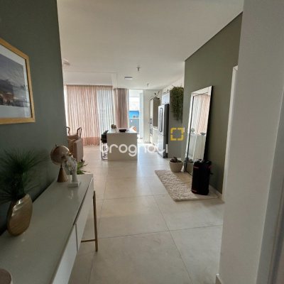 Casa com 278m², 5 quartos (sendo 2 suítes), 4 garagens, no bairro Campeche em Florianópolis