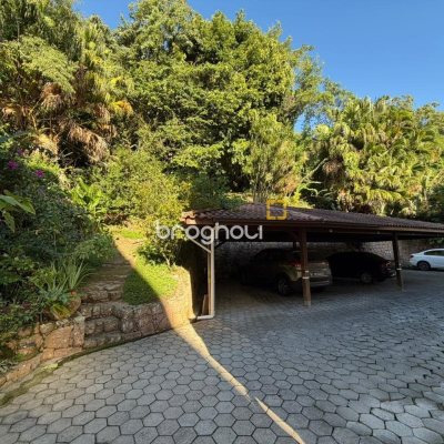 Apartamento com 49m², 1 quarto, 1 garagem, no bairro Jurerê em Florianópolis