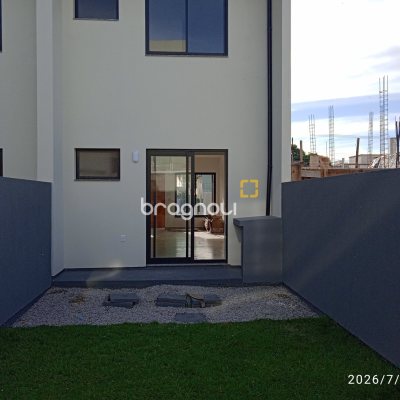 Casa com 72m², 2 quartos (sendo 2 suítes), 1 garagem, no bairro Areias em São José
