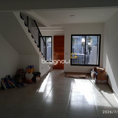 Casa com 72m², 2 quartos (sendo 2 suítes), 1 garagem, no bairro Areias em São José