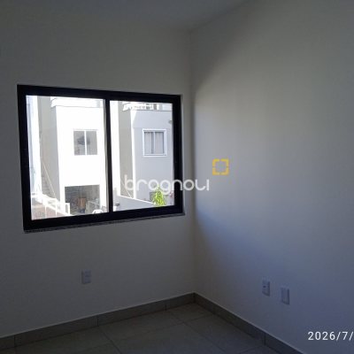 Casa com 72m², 2 quartos (sendo 2 suítes), 1 garagem, no bairro Areias em São José