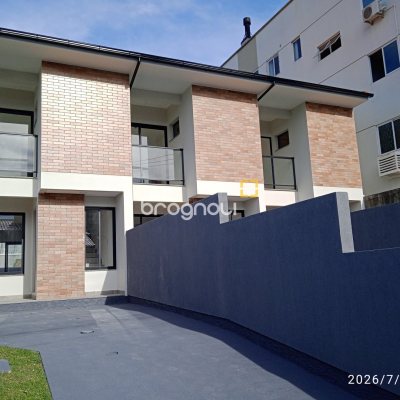 Casa com 72m², 2 quartos (sendo 2 suítes), 1 garagem, no bairro Areias em São José