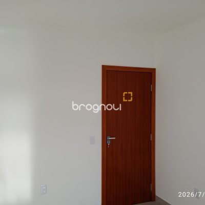 Casa com 72m², 2 quartos (sendo 2 suítes), 1 garagem, no bairro Areias em São José