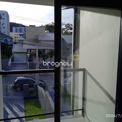 Casa com 72m², 2 quartos (sendo 2 suítes), 1 garagem, no bairro Areias em São José