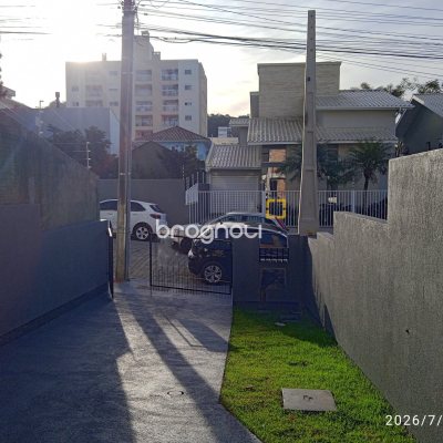 Casa com 72m², 2 quartos (sendo 2 suítes), 1 garagem, no bairro Areias em São José