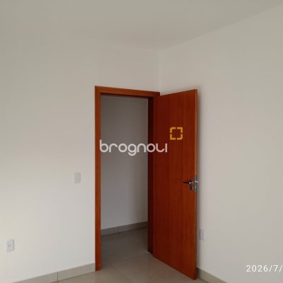 Casa com 72m², 2 quartos (sendo 2 suítes), 1 garagem, no bairro Areias em São José
