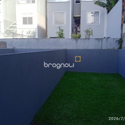 Casa com 72m², 2 quartos (sendo 2 suítes), 1 garagem, no bairro Areias em São José
