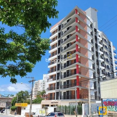 Apartamento com 71m², 1 quarto, 1 garagem, no bairro Carvoeira em Florianópolis