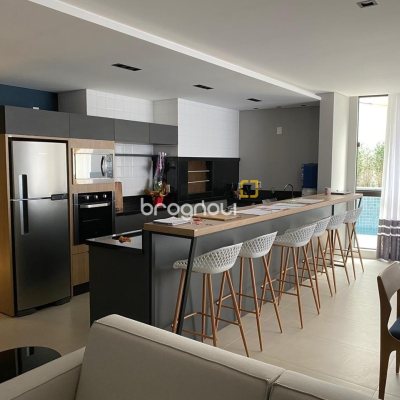 Apartamento com 71m², 1 quarto, 1 garagem, no bairro Carvoeira em Florianópolis