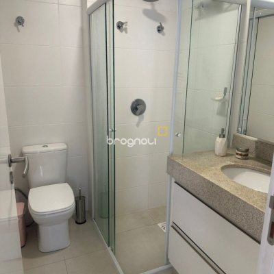 Apartamento com 71m², 1 quarto, 1 garagem, no bairro Carvoeira em Florianópolis