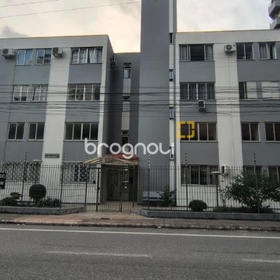 Apartamento com 65m², 3 quartos, 1 garagem, no bairro Kobrasol em São José