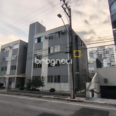 Apartamento com 65m², 3 quartos, 1 garagem, no bairro Kobrasol em São José