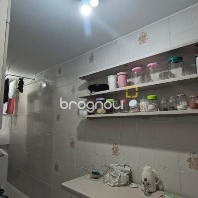 Apartamento com 65m², 3 quartos, 1 garagem, no bairro Kobrasol em São José