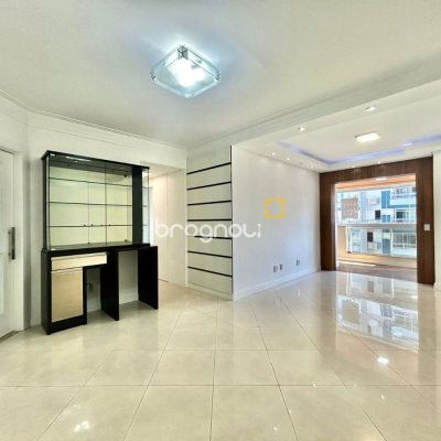Apartamento com 131m², 3 quartos (sendo 2 suítes), 1 garagem, no bairro Campinas em São José