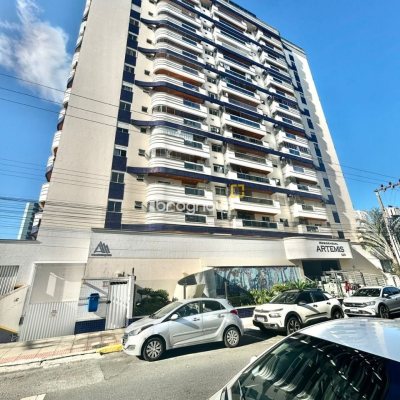 Apartamento com 131m², 3 quartos (sendo 2 suítes), 1 garagem, no bairro Campinas em São José