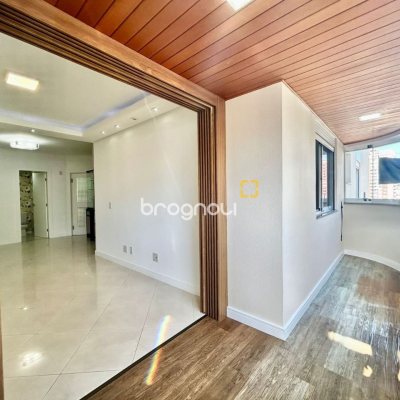 Apartamento com 131m², 3 quartos (sendo 2 suítes), 1 garagem, no bairro Campinas em São José