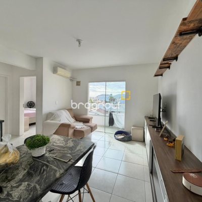 Apartamento com 63m², 2 quartos, 1 garagem, no bairro Forquilhas em São José