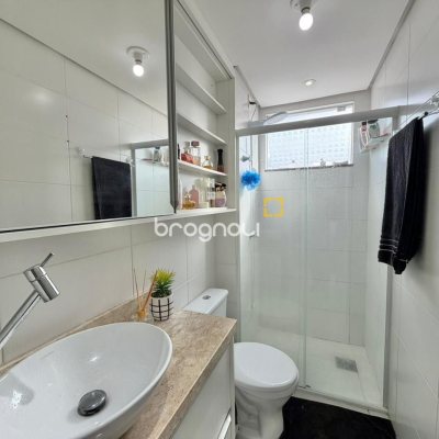 Apartamento com 63m², 2 quartos, 1 garagem, no bairro Forquilhas em São José