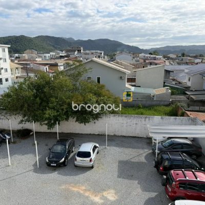 Apartamento com 63m², 2 quartos, 1 garagem, no bairro Forquilhas em São José