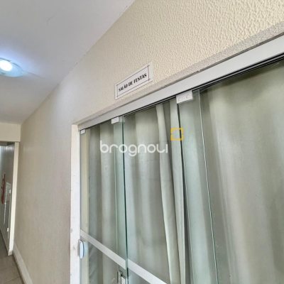 Apartamento com 63m², 2 quartos, 1 garagem, no bairro Forquilhas em São José