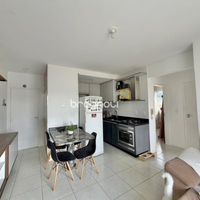 Apartamento com 63m², 2 quartos, 1 garagem, no bairro Forquilhas em São José