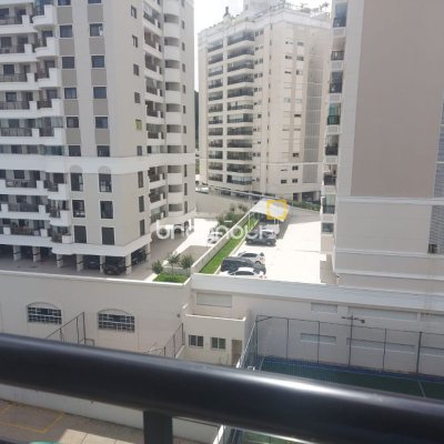 Apartamento com 61m², 2 quartos, 1 garagem, no bairro Itacorubi em Florianópolis