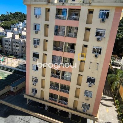 Apartamento com 81m², 2 quartos (sendo 1 suíte), 1 garagem, no bairro Coqueiros em Florianópolis
