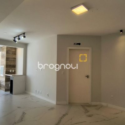 Apartamento com 81m², 2 quartos (sendo 1 suíte), 1 garagem, no bairro Coqueiros em Florianópolis